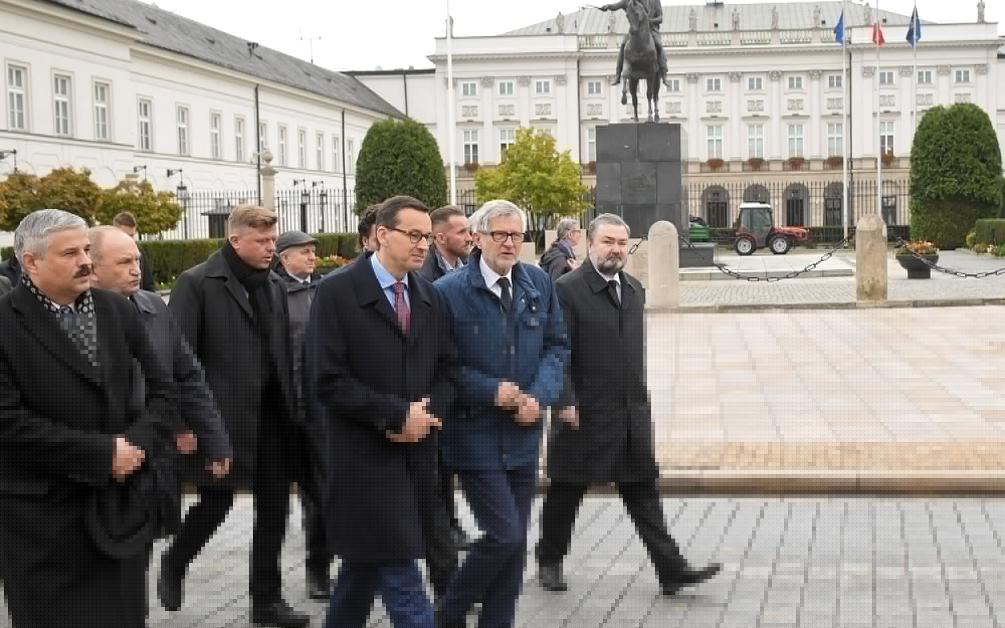 Prof. Karol Karski: Mateusz Morawiecki nadal jest w PiS
