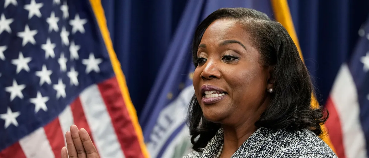Supreme Court Lets Lisa Cook Stay On Fed Board Until At Least January