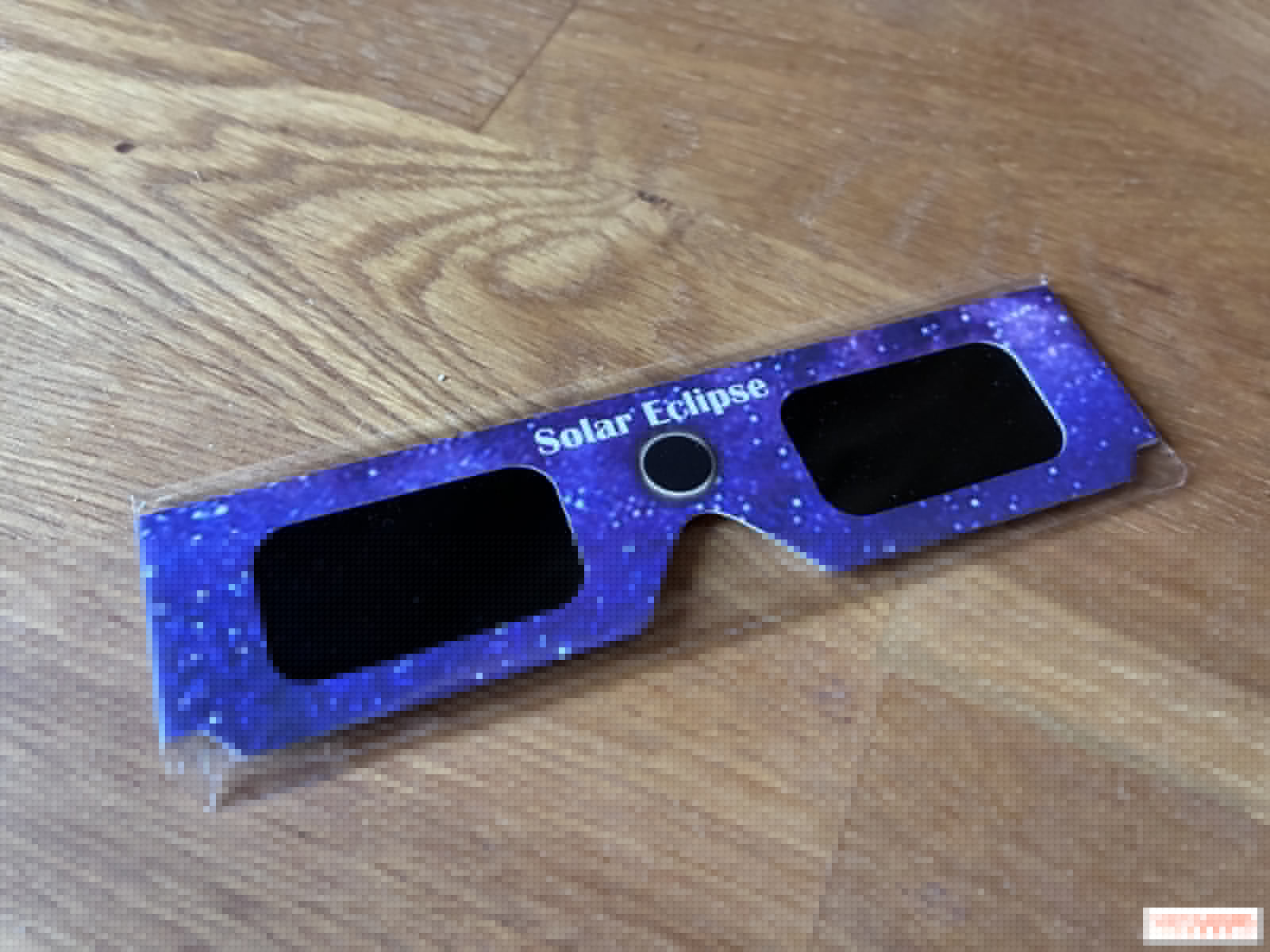 Éclipse solaire : ne jetez pas vos lunettes, elles pourront bientôt resservir… à certaines conditions