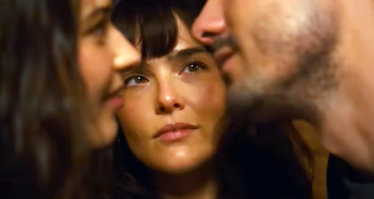 Comment on THE THREESOME (2025) Zoey Deutch by Manage Troika