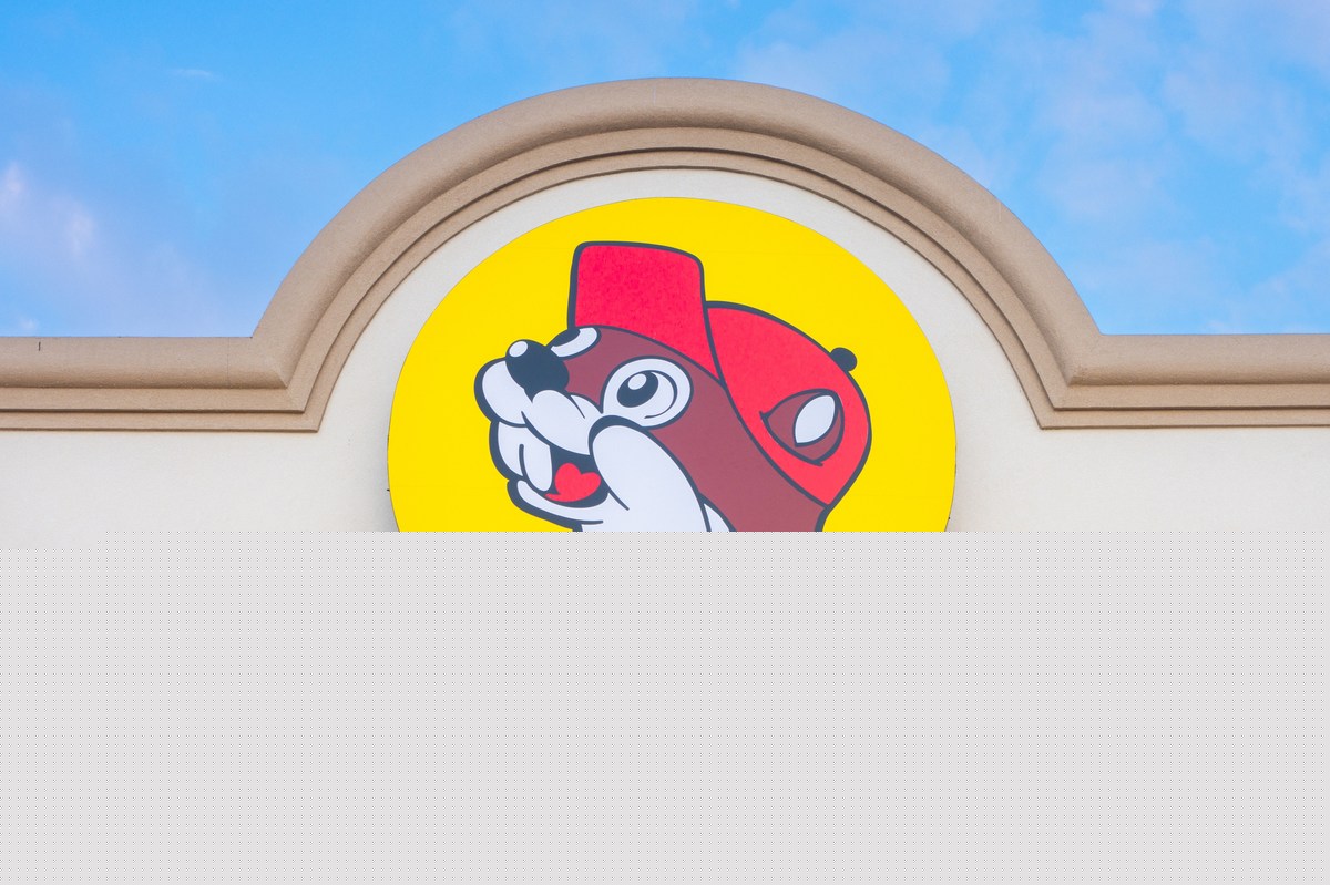 Buc-ee's Files Suit - Says Small Store Logo Violates Copyright