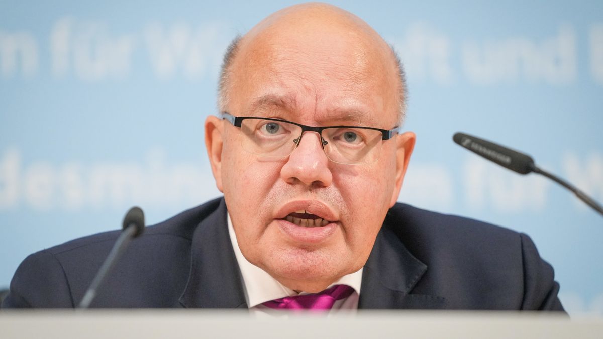 Verkehrsminister Patrick Schnieder: Peter Altmaier »betroffen und wütend« über Umgang mit Verkehrsminister