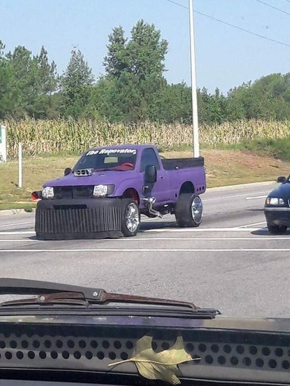 /r/Shitty_Car_Mods / Shitty Car Mods - Sweeping the street