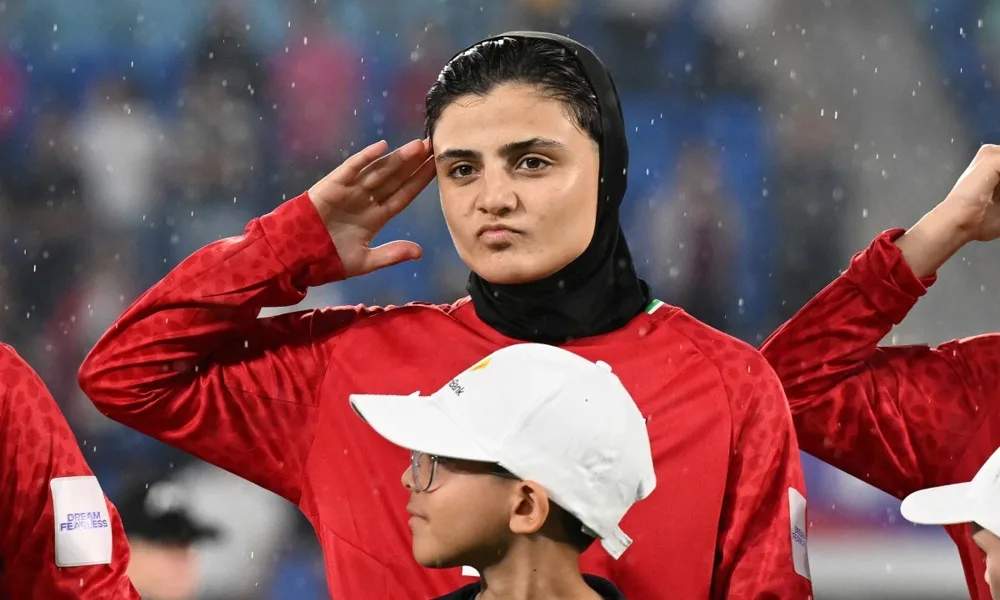 Iranian women footballers who sought asylum become Australian citizens