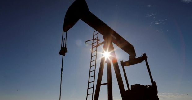 Reuters: Oil steadies amid weak summer kickoff for U.S. fuel demand