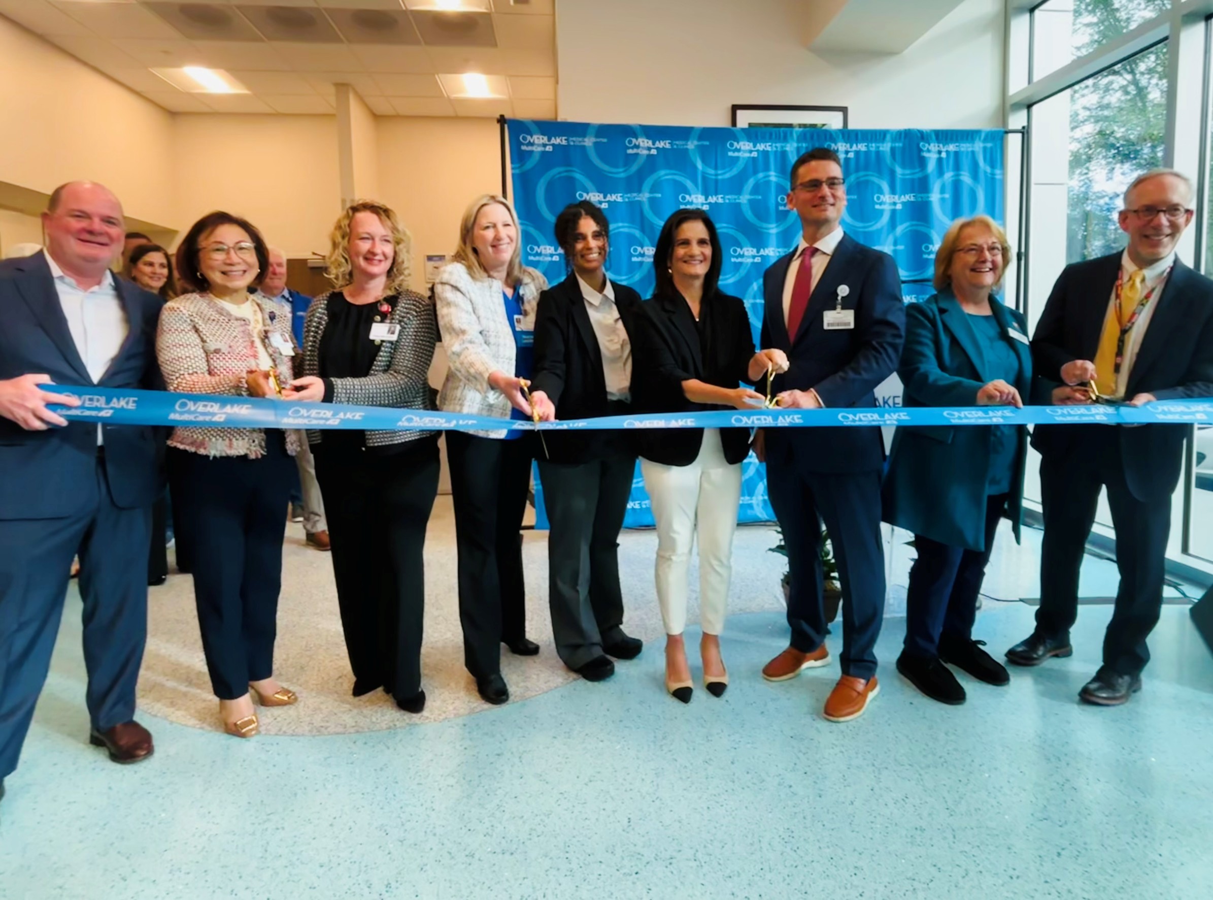 Comment on MultiCare and Overlake cut ribbon on county’s first ever off-campus emergency department by Bright Future Up