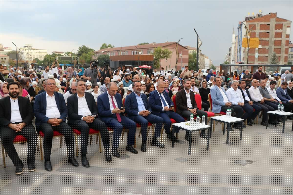 Elazığ'da 80 çocuk sünnet şöleniyle buluştu