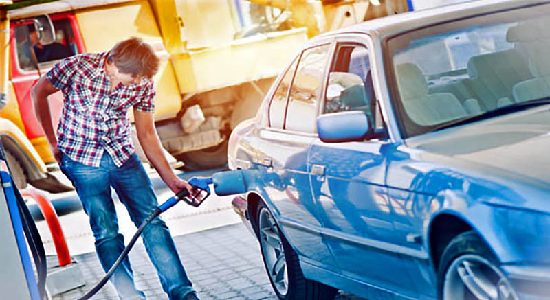 Lower Crude Oil Prices Push National Gas Average Down to $4.06