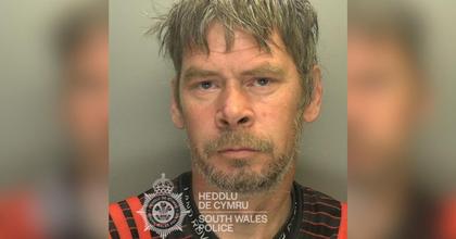 Paedophile sent naked picture of himself to ‘underage schoolgirls’