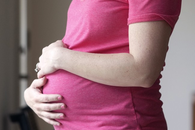 Fauci's Bombshell Pregnancy-Vaccine Text Ignites Devastating X Thread