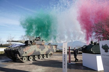 Leonardo, Rheinmetall deliver first Lynx infantry fighting vehicles to Italy
