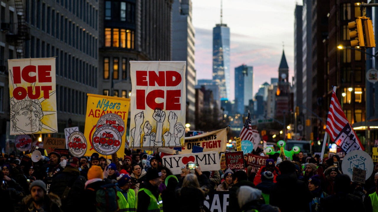 Democrats threaten shutdown if White House does not restrict ICE budget