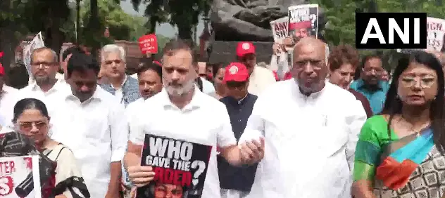 Opposition MPs Protest In Parliament, Demand Amit Shah’s Statement On Student Protests And Ram Temple Donations