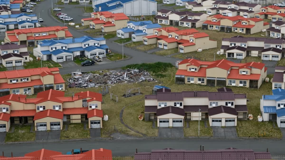 Abandoned Navy base costs taxpayers $340,000 a year in internet nobody uses