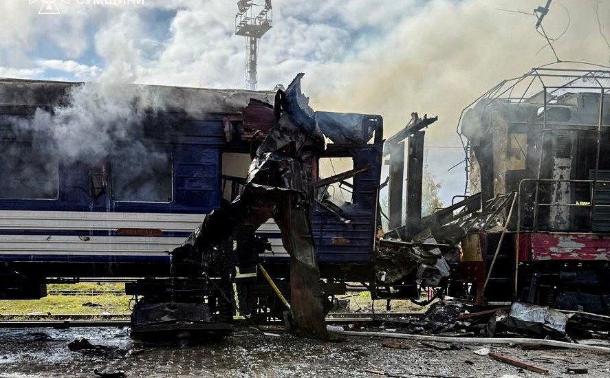 Rosjanie zaatakowali pociąg z cywilami. Kilkadziesiąt osób rannych, jedna osoba nie żyje