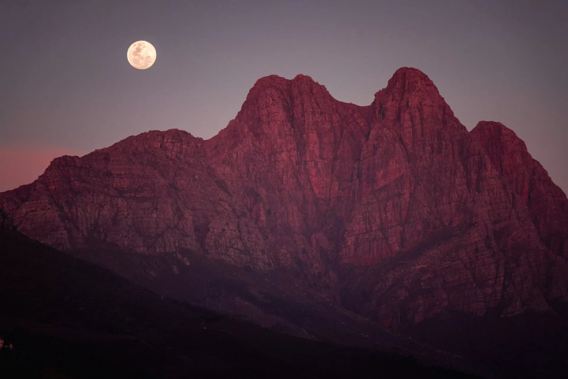6 full-moon travel ideas for nature lovers