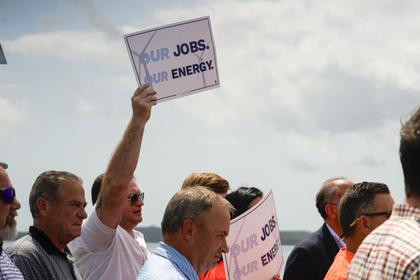 Latest jobs report shows the worst August job gains since 2010