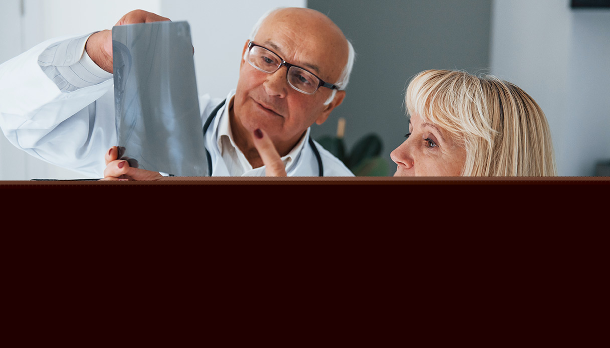 Osteoporosi, chi salta la colazione e cena tardi rischia di più: lo studio giapponese