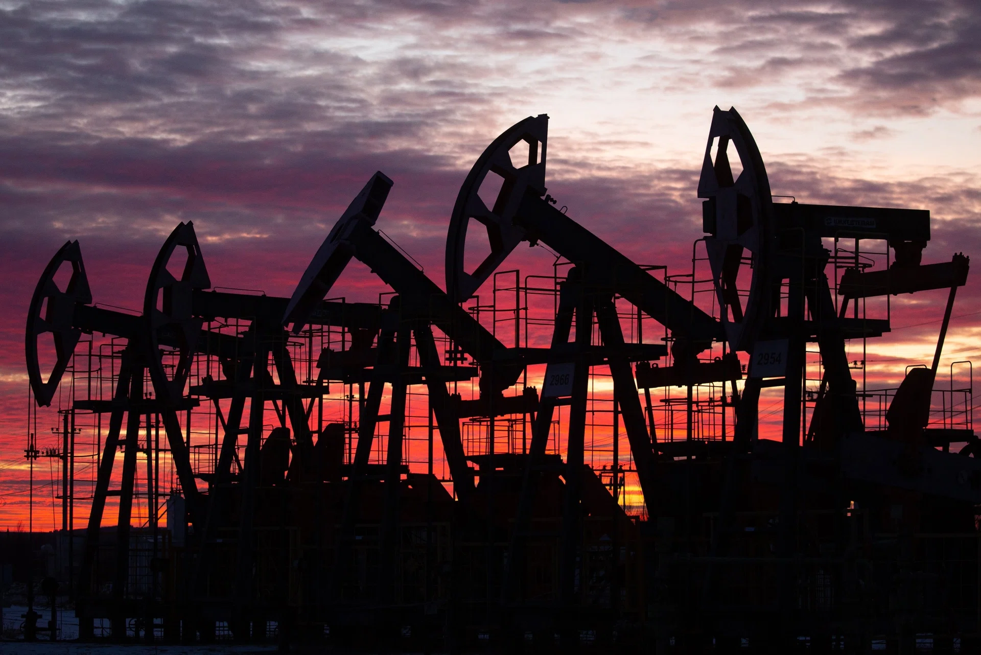 Oil slumps to 16-week low on US shutdown and possible Opec+ plans