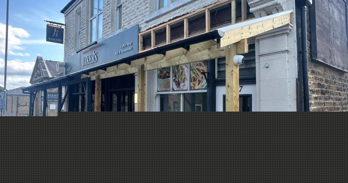 Decking and work to improve former chip shop building