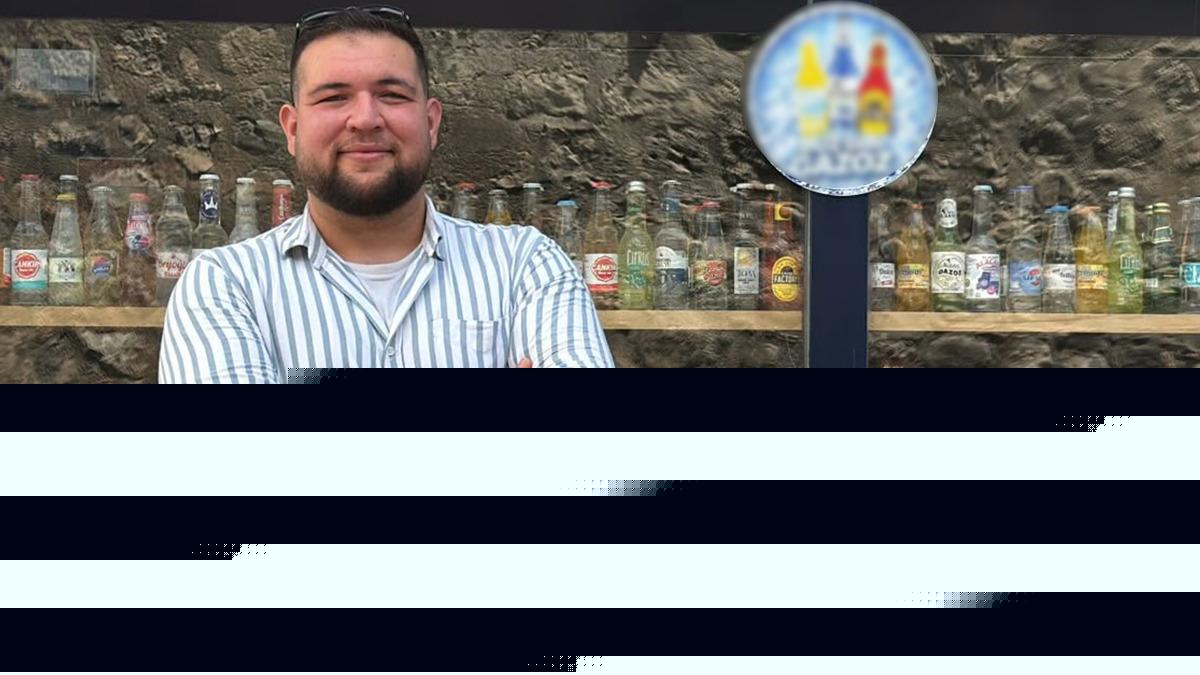 Hobi olarak topladığı gazoz kapakları meslek sahibi yaptı