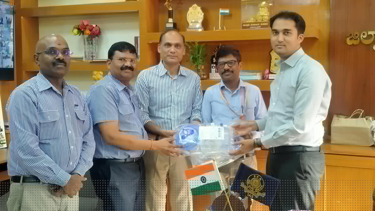 JSW Foundation donates 200 CPAP circuit kits to Ballari medical college