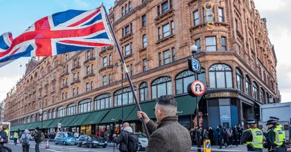 Entire UK population told to 'go on strike for a week' as General Election demand made