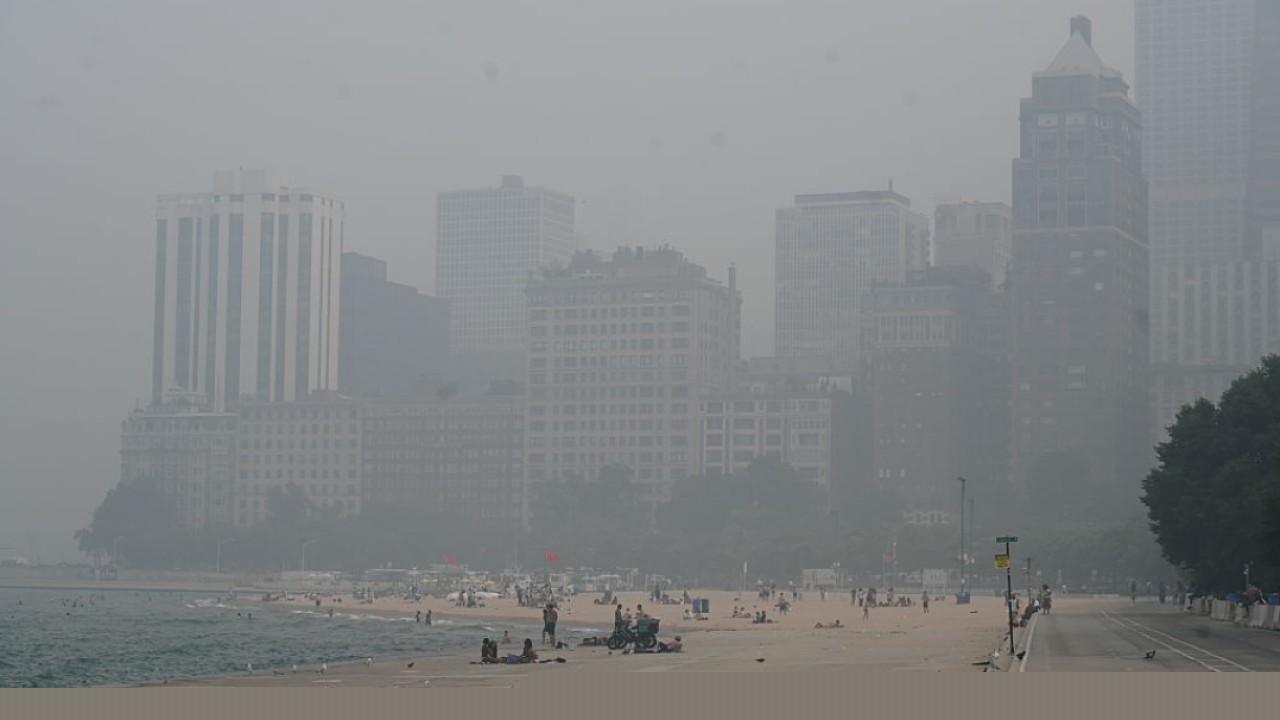 Report finds high levels of hazardous air from wildfire smoke inside Chicago apartments
