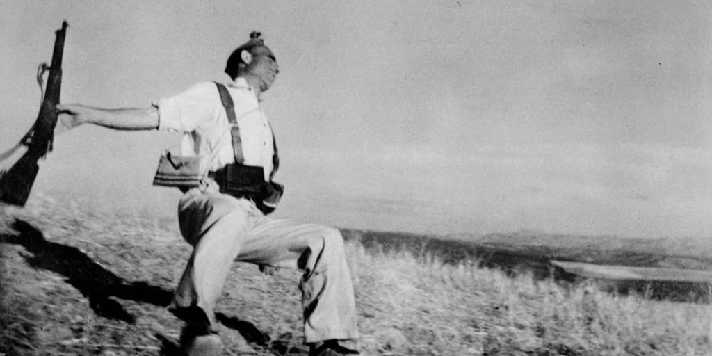 Robert Capa, entre la verdad y el mito