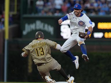 Dansby Swanson leads stellar defensive performance for Cubs in NL Wild Card Series