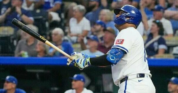 Mariners' 10-game win streak ends with loss to Royals