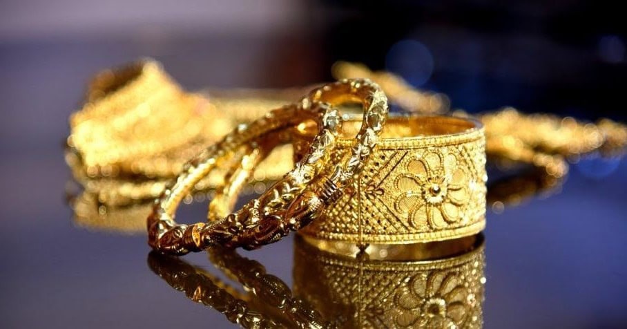 Gold price in Pakistan climbs to Rs427,436 per tola