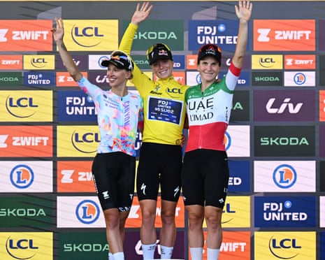 Tour de France Femmes: Niewiadoma and Vollering fight for yellow on final stage – live updates