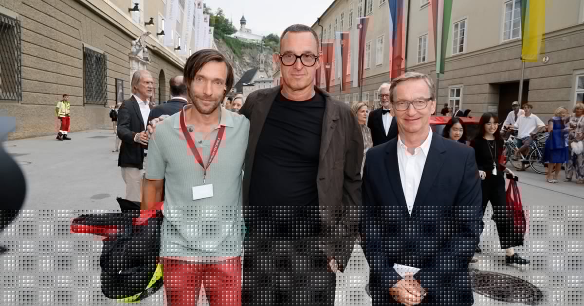 Was machen die hier? - Ungewohntes Premieren-Publikum bei den Festspielen