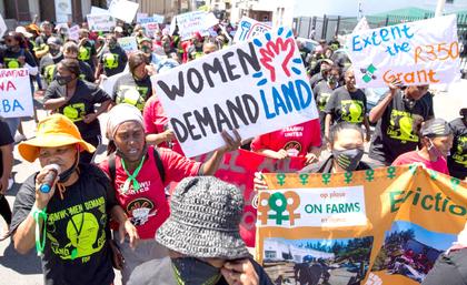 COSATU campaigns to defend Expropriation Act – to ensure it benefits ‘the dispossessed black majority’
