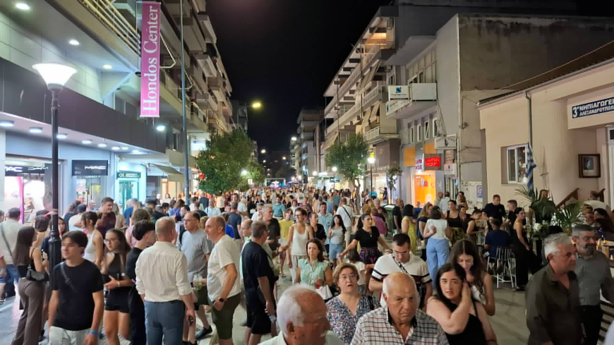 Αλεξανδρούπολη: 13η Λευκή Νύχτα – Κασαπίδης: «Οι επαγγελματίες ανοίγουν τα καταστήματά τους με ελπίδα, πείσμα και αξιοπρέπεια»