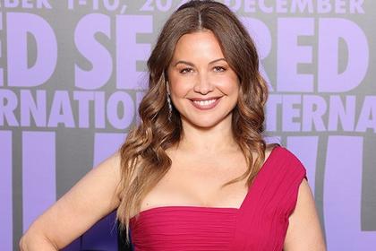 In a Scroll-Obsessed World, Raya Abirached Shares Lessons on Media Success