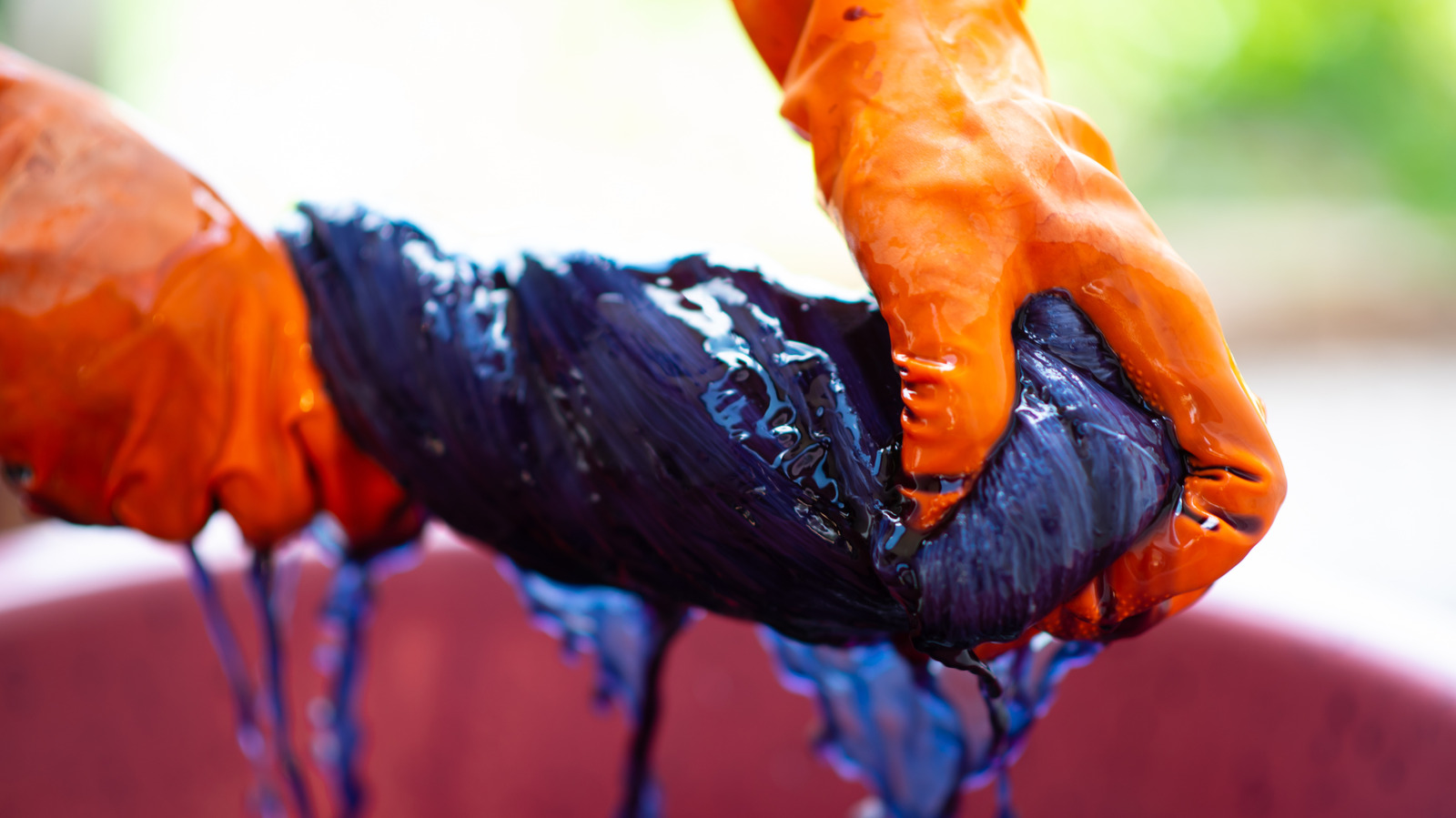 Skip Fabric Dye: The Common Household Waste You Can Use On Your Clothes