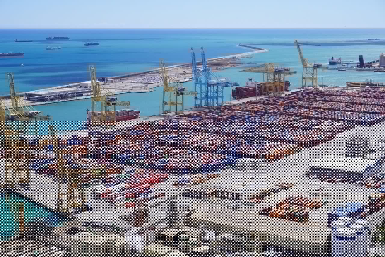 Spain Injects Over €1.5 Billion into State Ports
