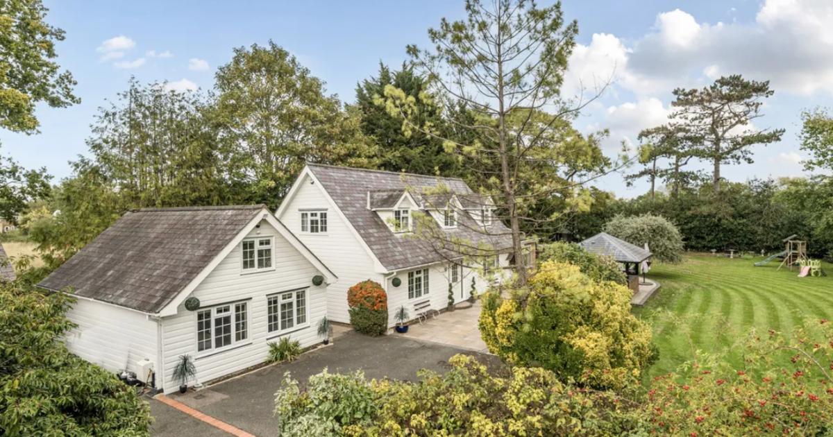 Six-bed house with four-bed barn up for grabs for £1,875,000