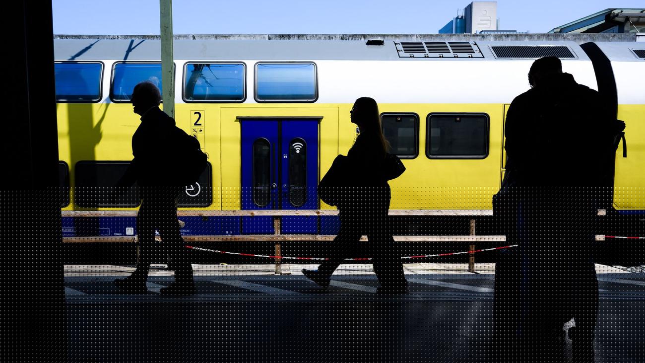 Ausfälle und Verspätungen: Störung auf der Bahnstrecke zwischen Bremen und Hamburg