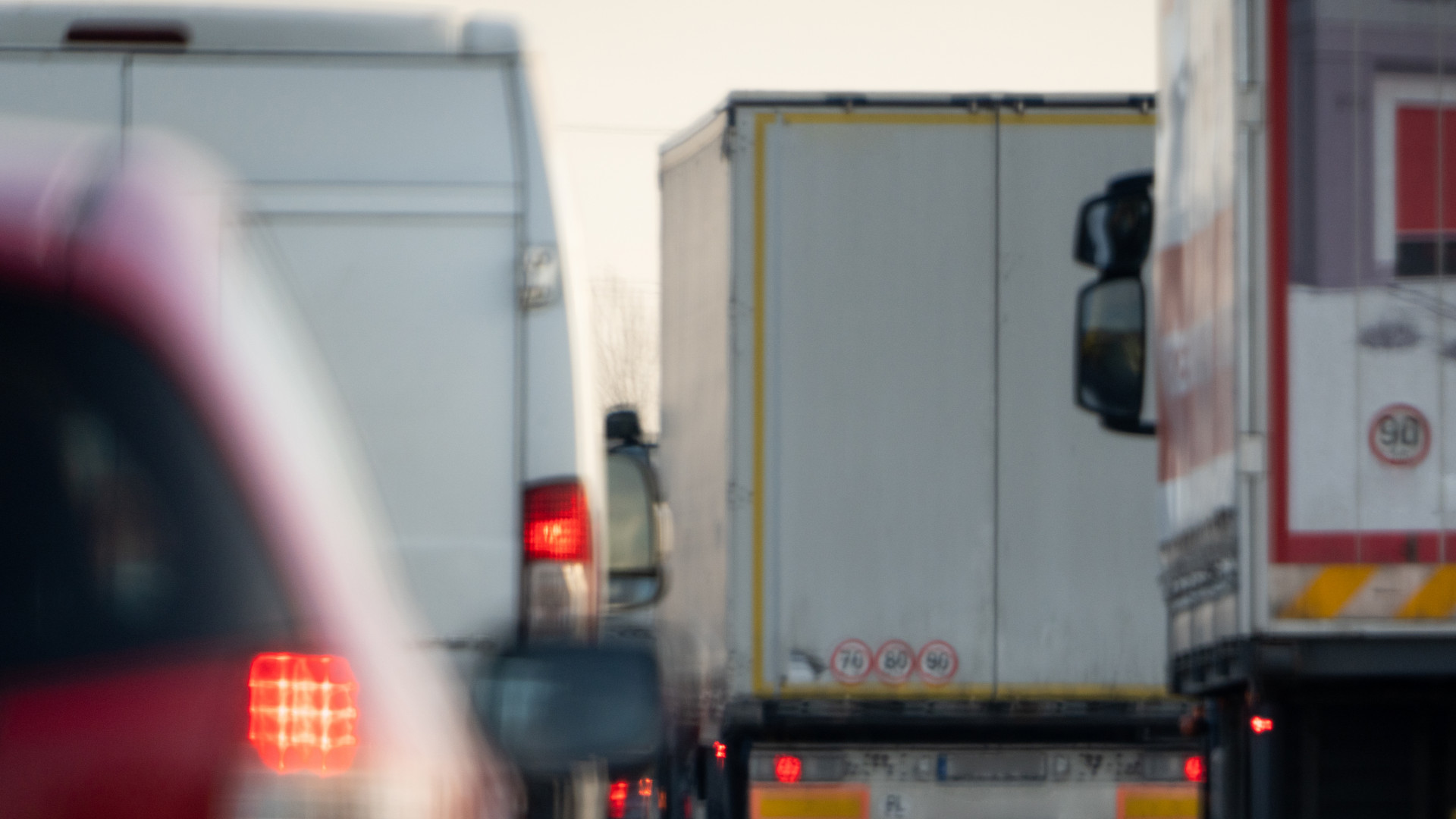 Nagy baleset volt az M6-os autópályán, még tart a teljes útzár