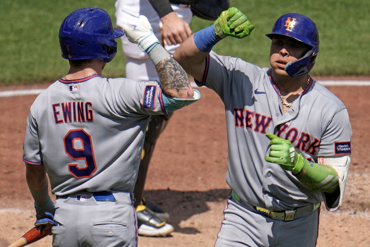 Bo Bichette goes 5 for 5 and Sean Manaea strikes out 11 in Mets’ 11-1 rout of Pirates