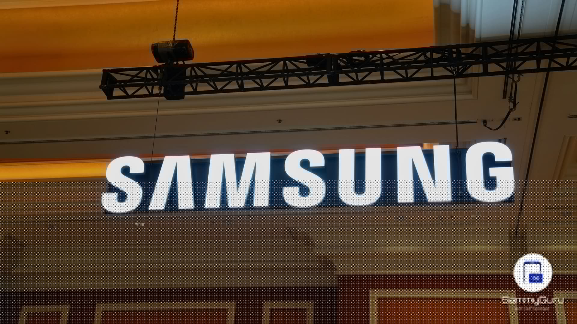Samsung, SK Hynix Chiefs Face Investigation Over Employee Bonus Deals