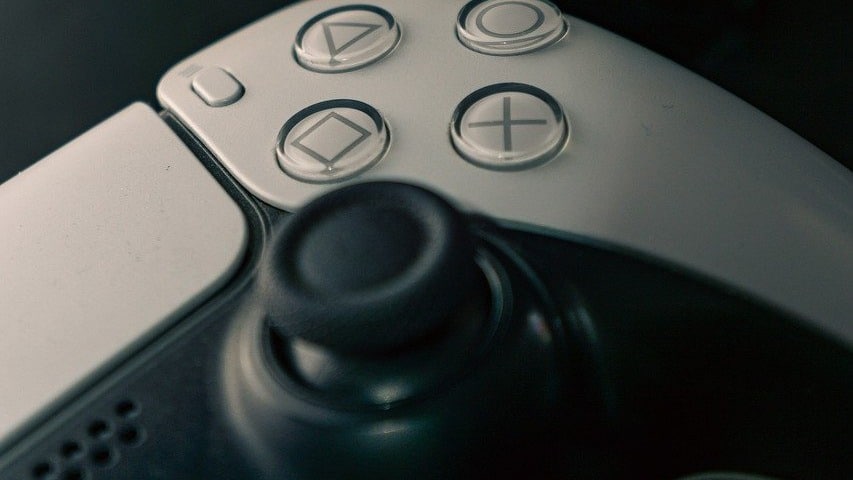 Sony lansează în Europa noul PS5 Slim cu mai puțin spațiu de stocare