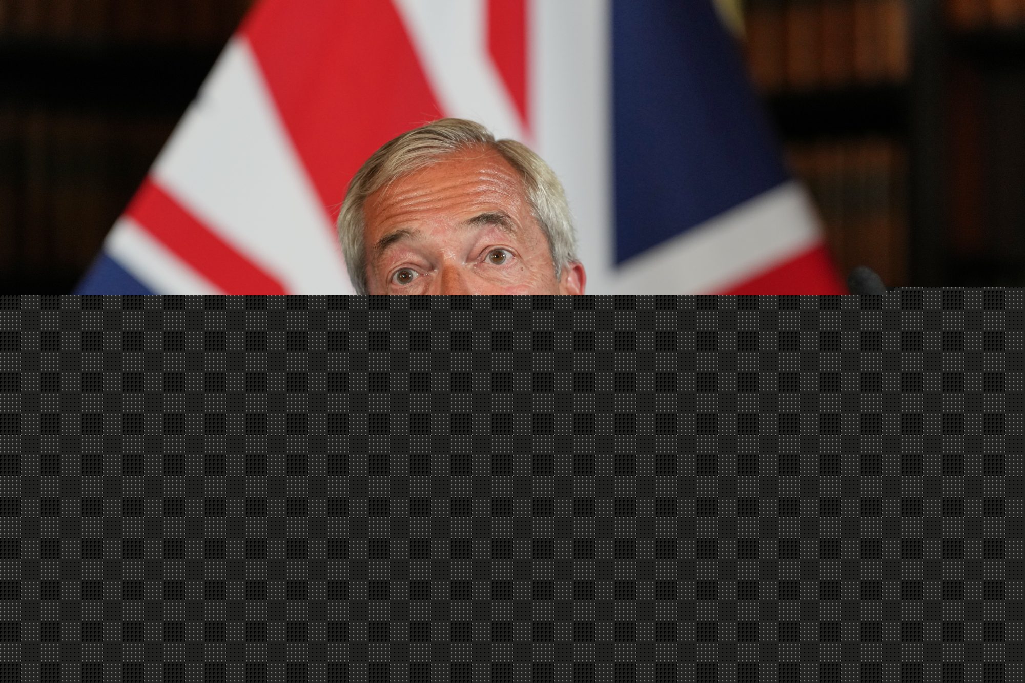 Royal Navy will return small boats to France under Reform says Farage