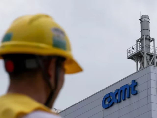 Apple tests China's CXMT memory chips for iPhones and MacBooks, WSJ reports