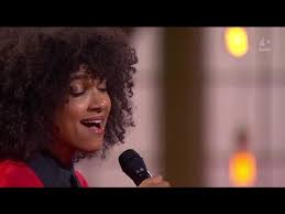 Esperanza Spalding & Robert Glasper – Song of the Day