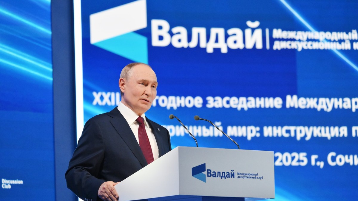 AKO EVROPA HOĆE DA NAS TESTIRA - SAMO NEKA PROBA! Putin se obraća na sednici Valdaj u Sočiju: "Oni su krivi što sukob sa Ukrajinom i dalje traje" (FOTO, VIDEO)