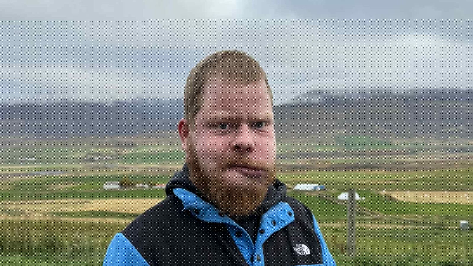 „Af hverju ertu svona í framan?“